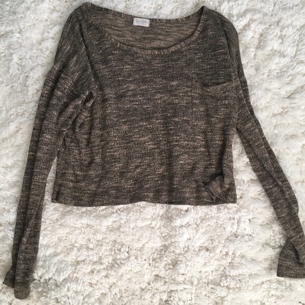 Brandy Melville long sleeve shirt